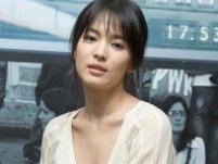 新版《水滸》潘金蓮不洗澡不脫衣，理由是尊重原著