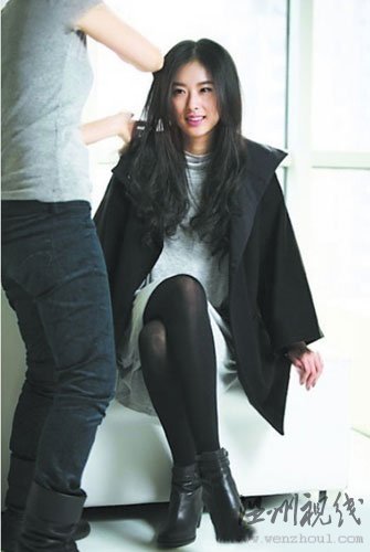 “翟凌門”女主角高調(diào)復(fù)出 不雅內(nèi)衣有蹊蹺