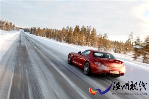 浪漫之旅 冰雪試駕2011款奔馳SLS AMG 汽車之家
