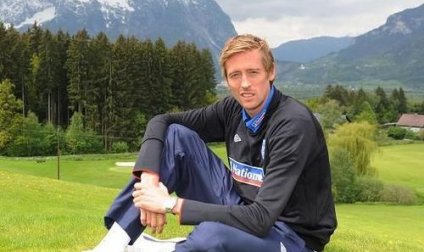 卡帥網上評分獲支持 克勞奇表示那比報紙更真實