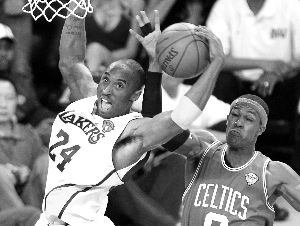 隆多三雙戲湖人