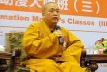 少林寺稱方丈釋永信屬弱勢群體 記者采訪少林寺外聯(lián)