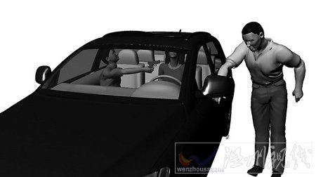 趁女老板上車未鎖車門之機(jī)，林某靠近副駕駛位車門，趁機(jī)上車用槍指著對方，黃浩則堵在駕駛室堵住車門口。_nEO_IMG