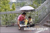 今日北京天氣悶熱 周六起有雨