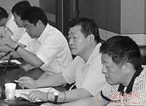 “花果山總書記”微博鑒定官員名表 貪官最好不要戴