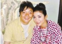 霍思燕與黃奕微博因搶男人罵戰繼續 黃奕前夫勸架