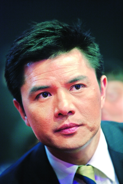 央視主持人趙普