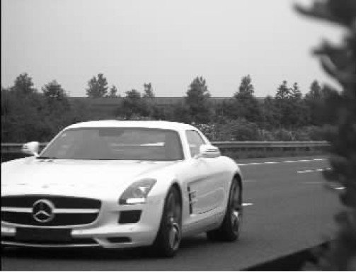 浙江高速路兩跑車瘋狂飆車 時速達飛機起飛速度