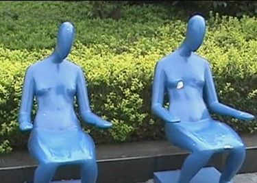 蘇州金雞湖裸女座椅