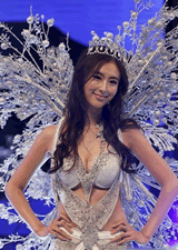 翟凌亮相內衣秀 天堂傳說之女神的狂歡北京內衣秀