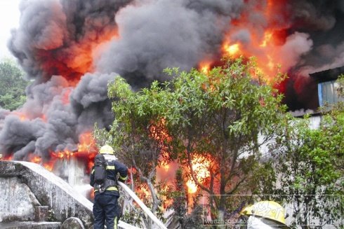樂清柳市鎮煉油廠火災