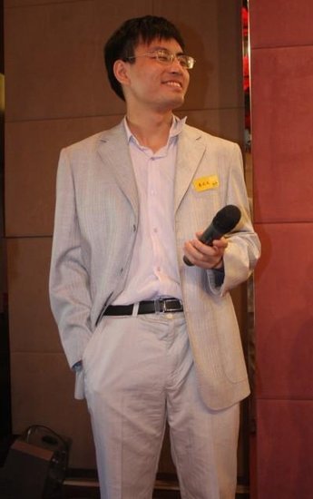 網絡推手楊秀宇網名立二拆四，網絡推手秦志暉網名秦火火被刑拘