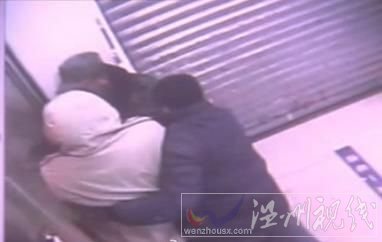 史上最悲催搞笑劫匪：悲催的是搶不到錢要香煙也沒有，搞笑的是供述時的笑臉。