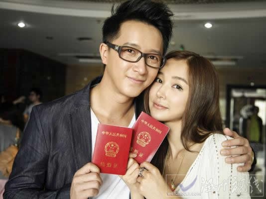 韓庚姚星彤曬結婚證