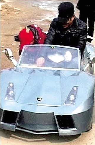 農(nóng)民自制蘭博基尼跑車