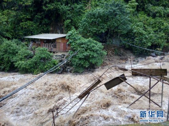 云南福貢暴雨山洪爆發