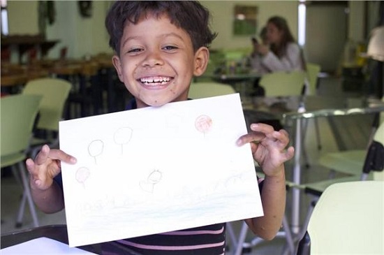 男孩背上長烏龜殼受嘲笑 烏龜殼男孩圖片