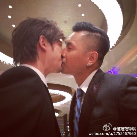 黑人陳柏霖接吻