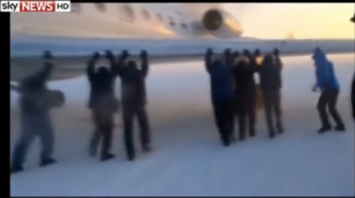 乘客零下52度推飛機(jī)