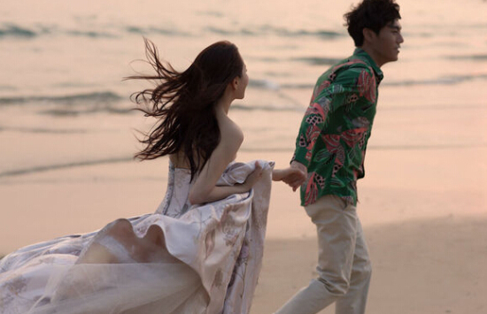 伊能靜秦昊結(jié)婚了