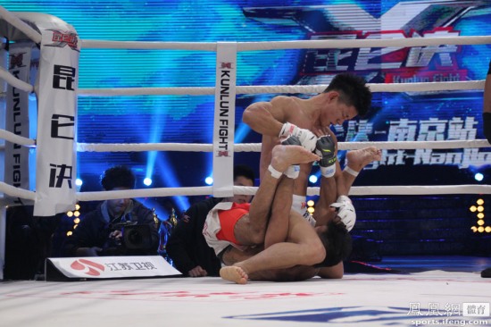 昆侖決mma楊建平