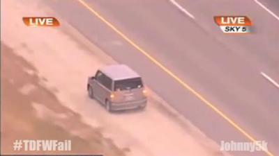 美國大媽與警車飚車