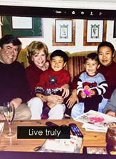 劉偉男美國家庭合影 W