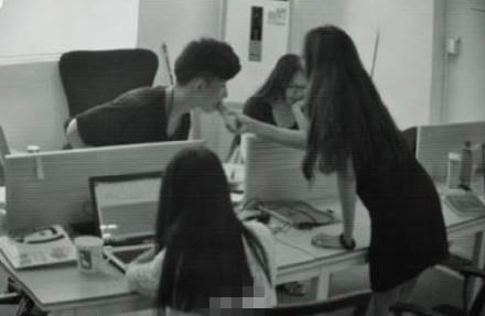 辦公室秀恩愛被辭退