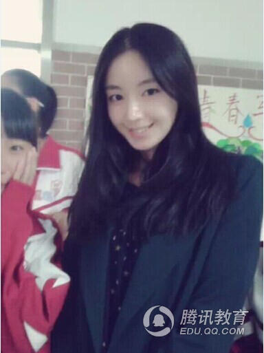 重慶八中90后美女老師范家璐
