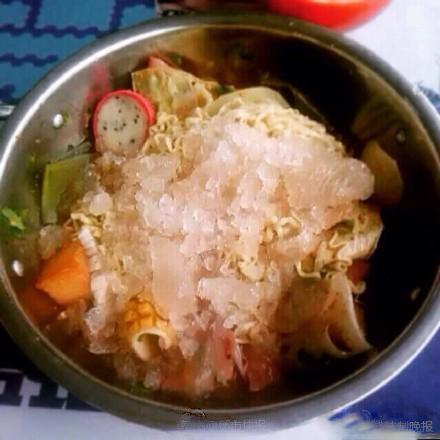 高校現(xiàn)冰鎮(zhèn)麻辣燙