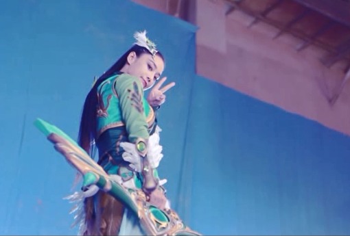 張馨予代言的手機游戲《皇圖》