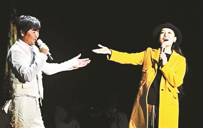 孫楠祖孫三代同臺