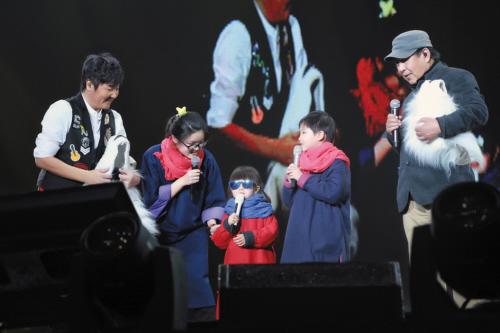 孫楠祖孫三代同臺