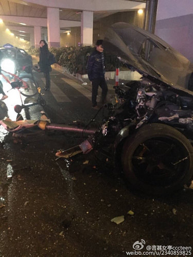 熊大直播出車禍