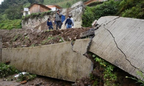 墨西哥臺風厄爾至少造成38人遇難