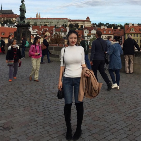 瑜伽美女自拍走紅