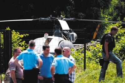 囚犯乘飛機(jī)越獄