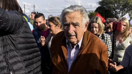 世界最窮總統退休