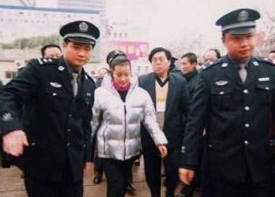 范冰冰逃稅2.55億元 明星逃稅最多