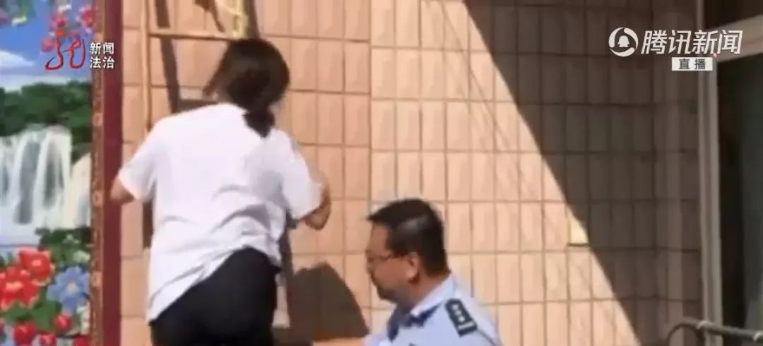 床下現隔壁女鄰居