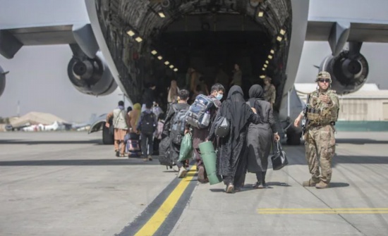 拜登確認撤離截止日期后 阿富汗人競相逃離塔利班