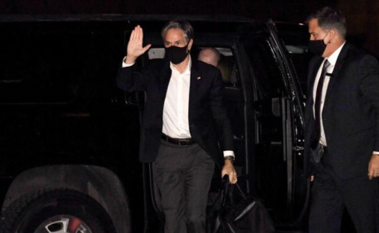 美國國務卿布林肯抵達多哈與卡塔爾就阿富汗危機進行會談