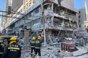 沈陽一飯店燃氣爆炸 半條街成廢墟