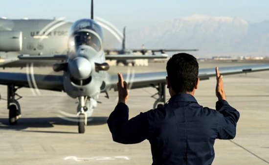 美國希望盡快重新安置逃往塔吉克斯坦的阿富汗飛行員