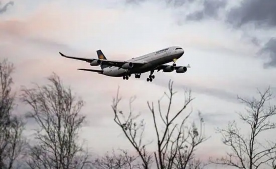 英國將于從Covid旅行紅色名單中刪除所有國家