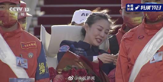 王亞平第一時間給女兒&ldquo;星星&rdquo;