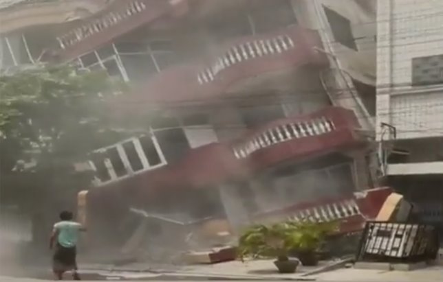 緬甸強震大橋房屋垮塌泳池水飛濺