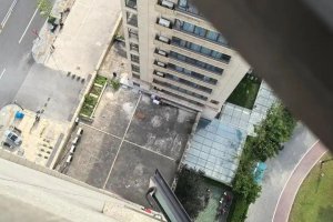 杭州3歲男孩從18樓墜落奇跡生還
