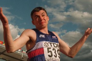 對田徑運動來說保持30年的世界紀錄不是好事