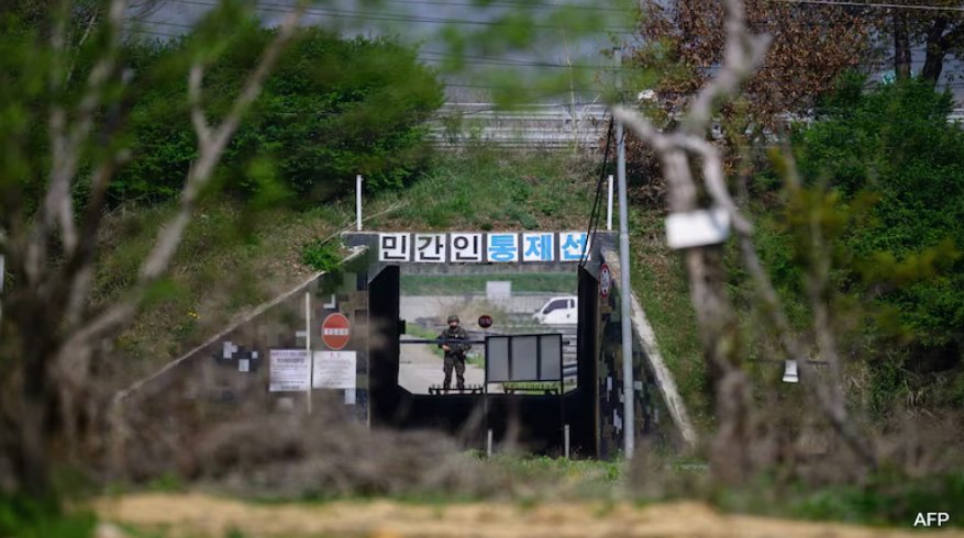 朝鮮聲稱，韓國軍方使用機槍發(fā)射了10余發(fā)警告子彈。